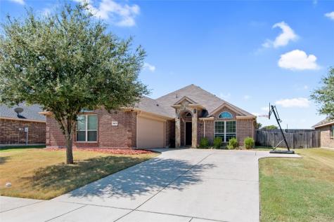 1013 Rio Vista Drive Desoto TX 75115