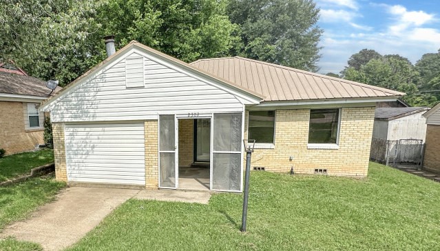 2302 N Akin Street Texarkana TX 75501