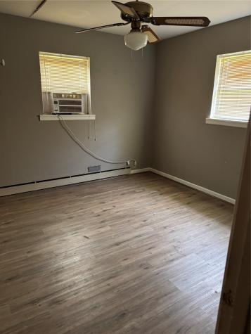 407 W 12th Street Quanah TX 79252