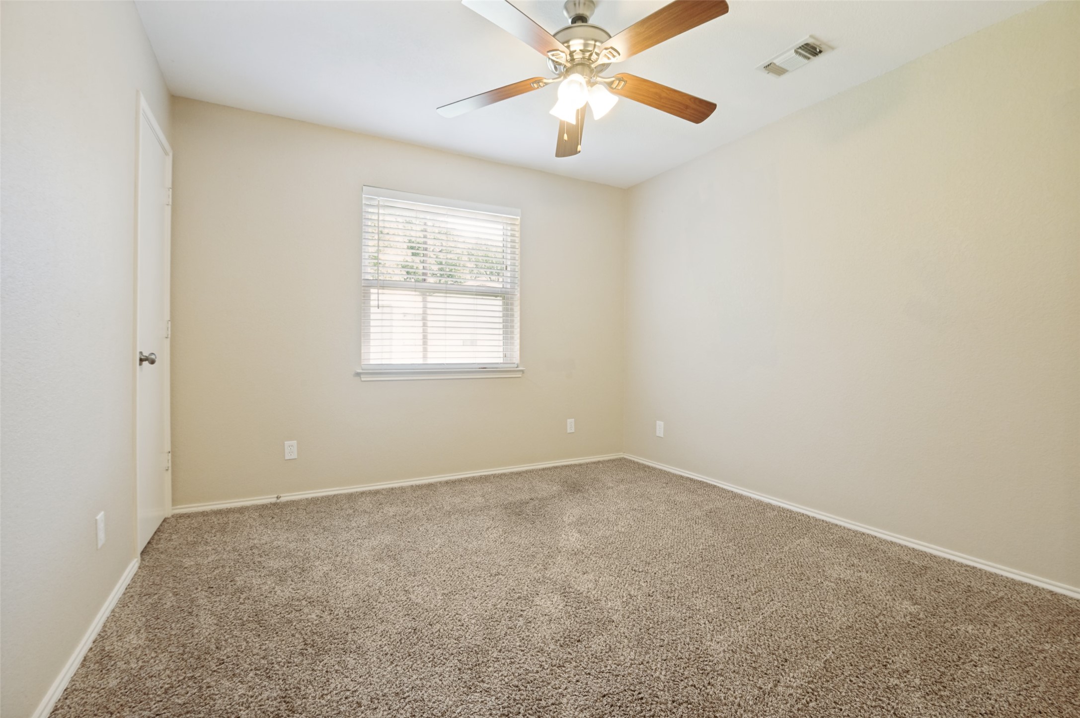 211 Willow Creek Court Mansfield TX 76063