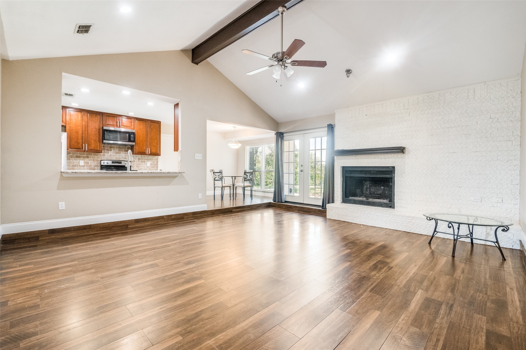 211 Willow Creek Court Mansfield TX 76063