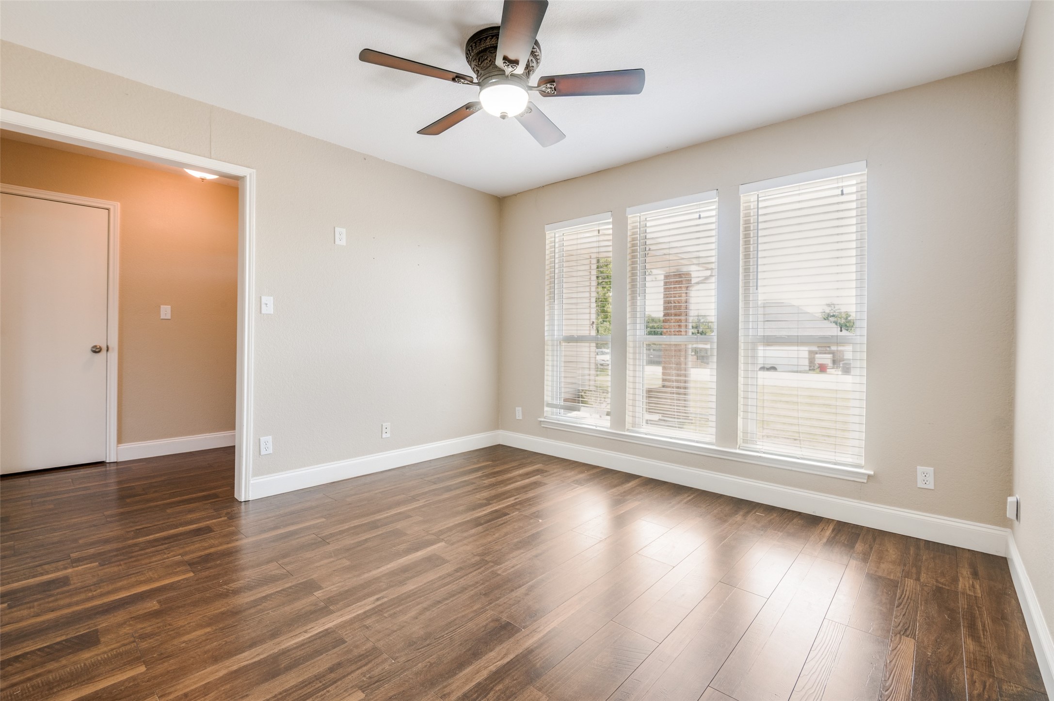 211 Willow Creek Court Mansfield TX 76063