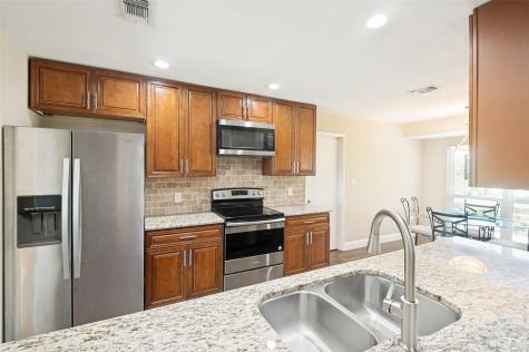 211 Willow Creek Court Mansfield TX 76063