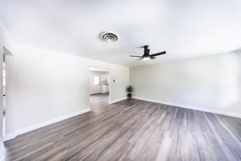 536 Lakeshore Drive Ennis TX 75119
