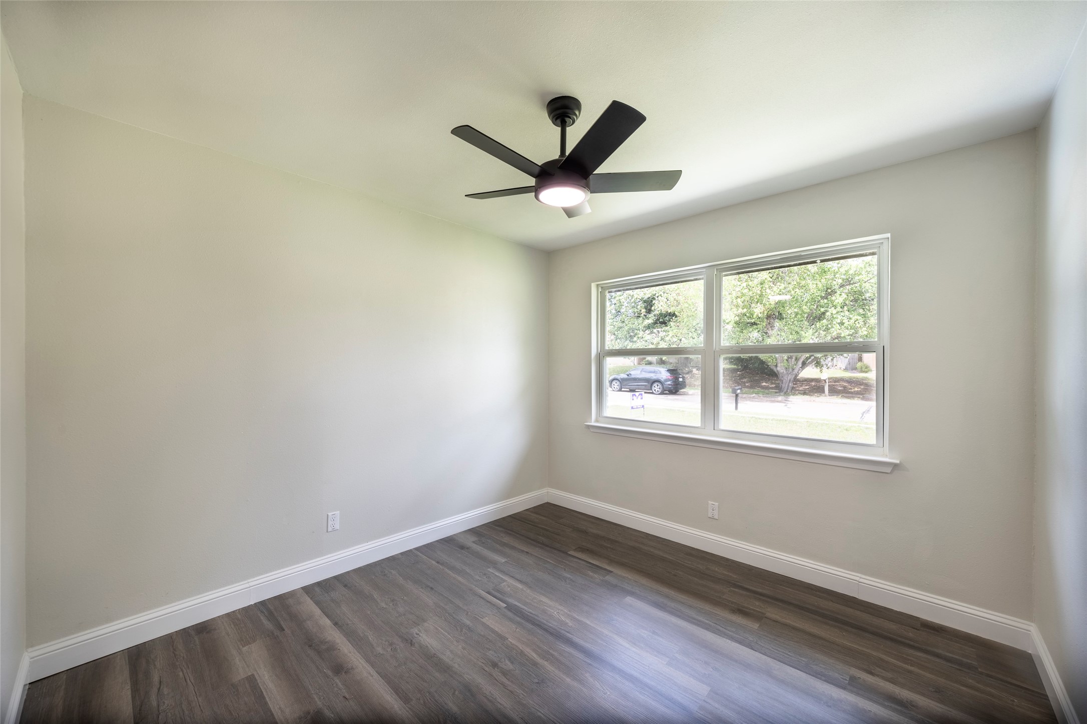 536 Lakeshore Drive Ennis TX 75119