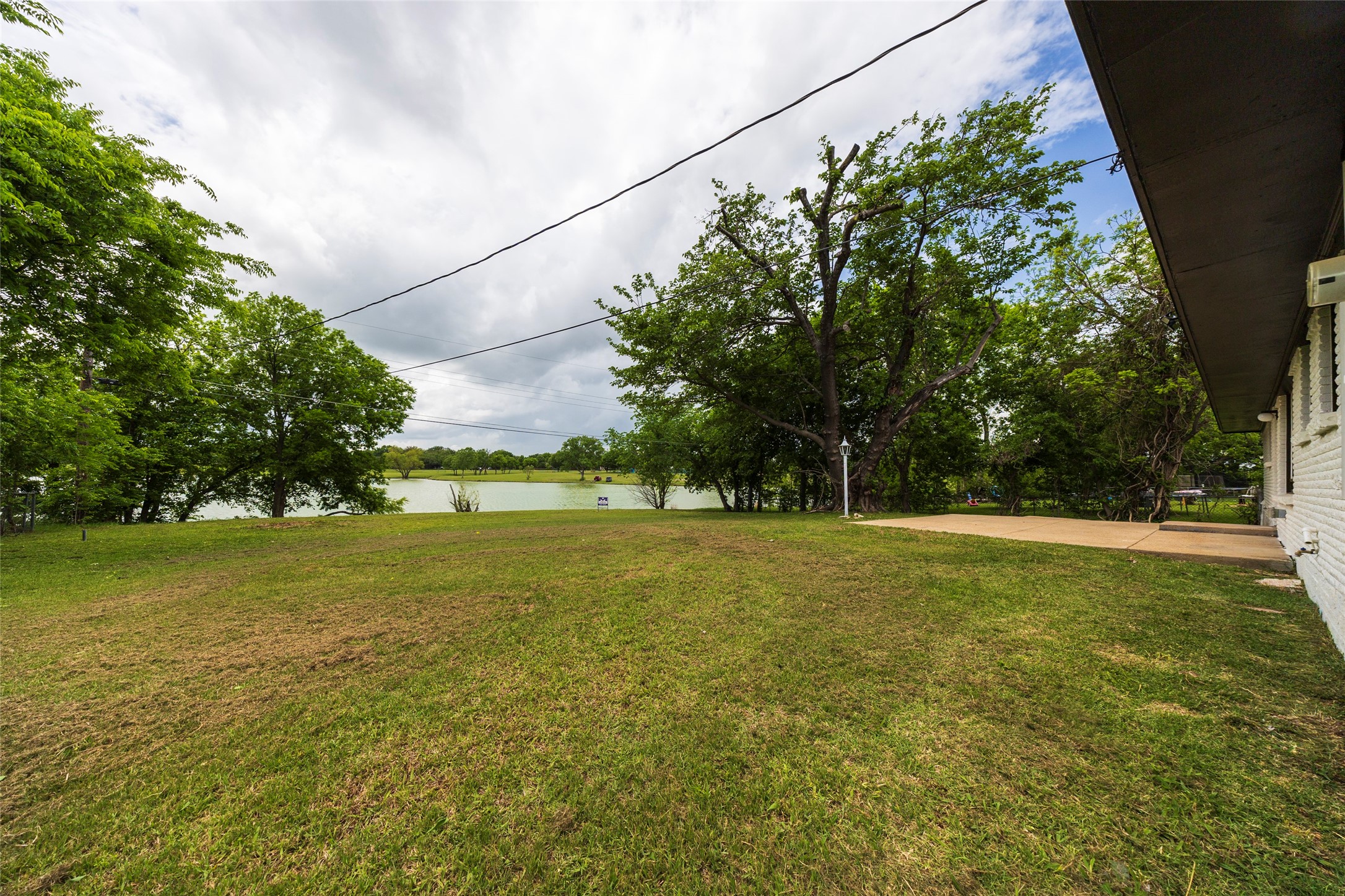 536 Lakeshore Drive Ennis TX 75119