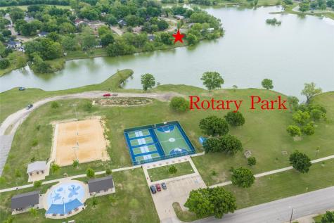 536 Lakeshore Drive Ennis TX 75119