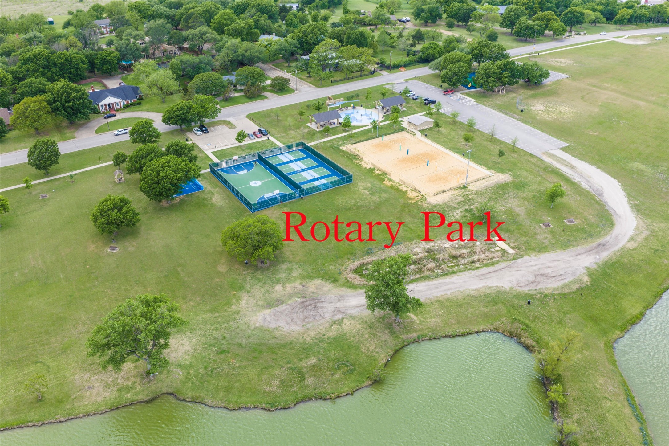 536 Lakeshore Drive Ennis TX 75119