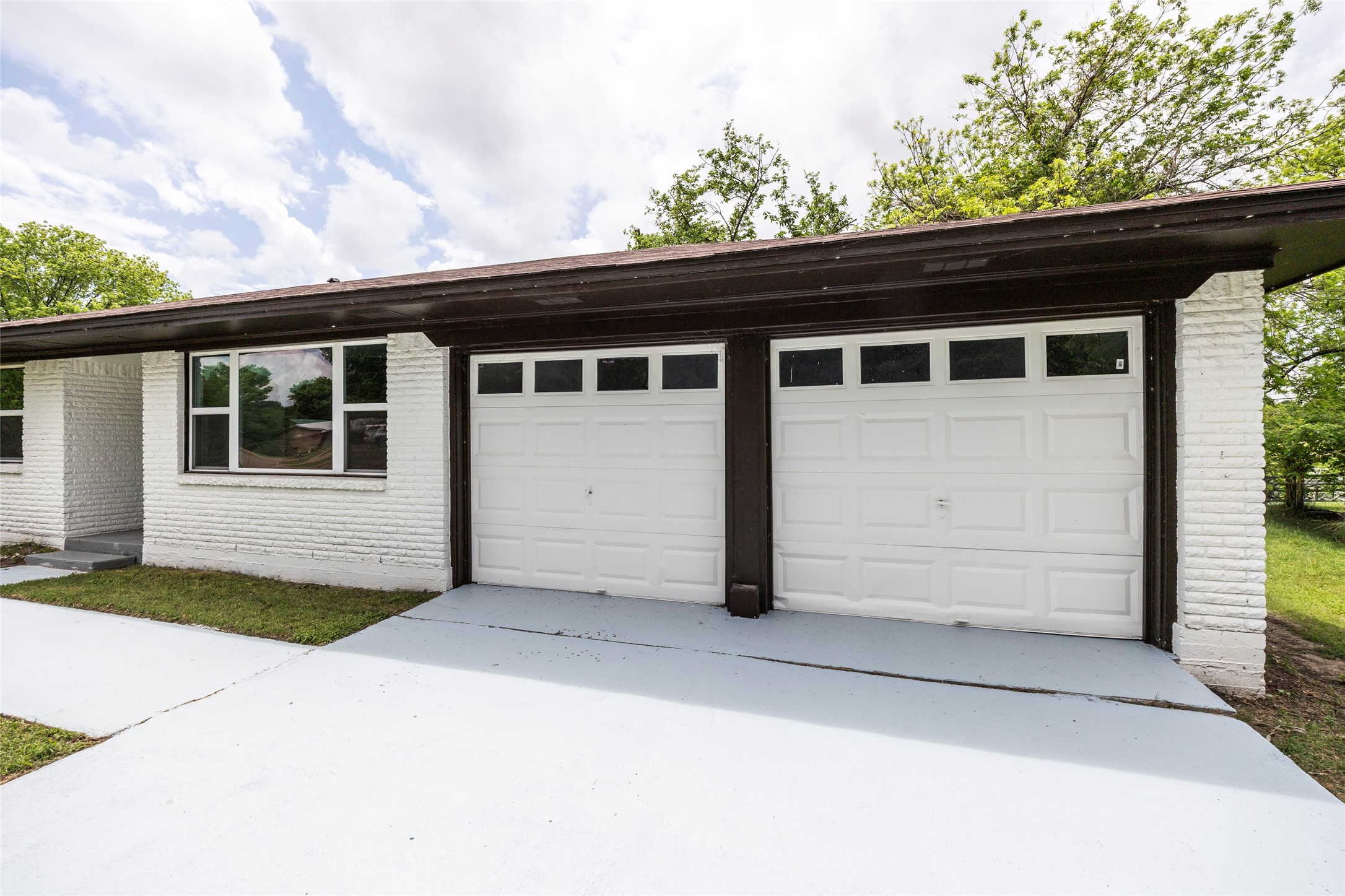 536 Lakeshore Drive Ennis TX 75119