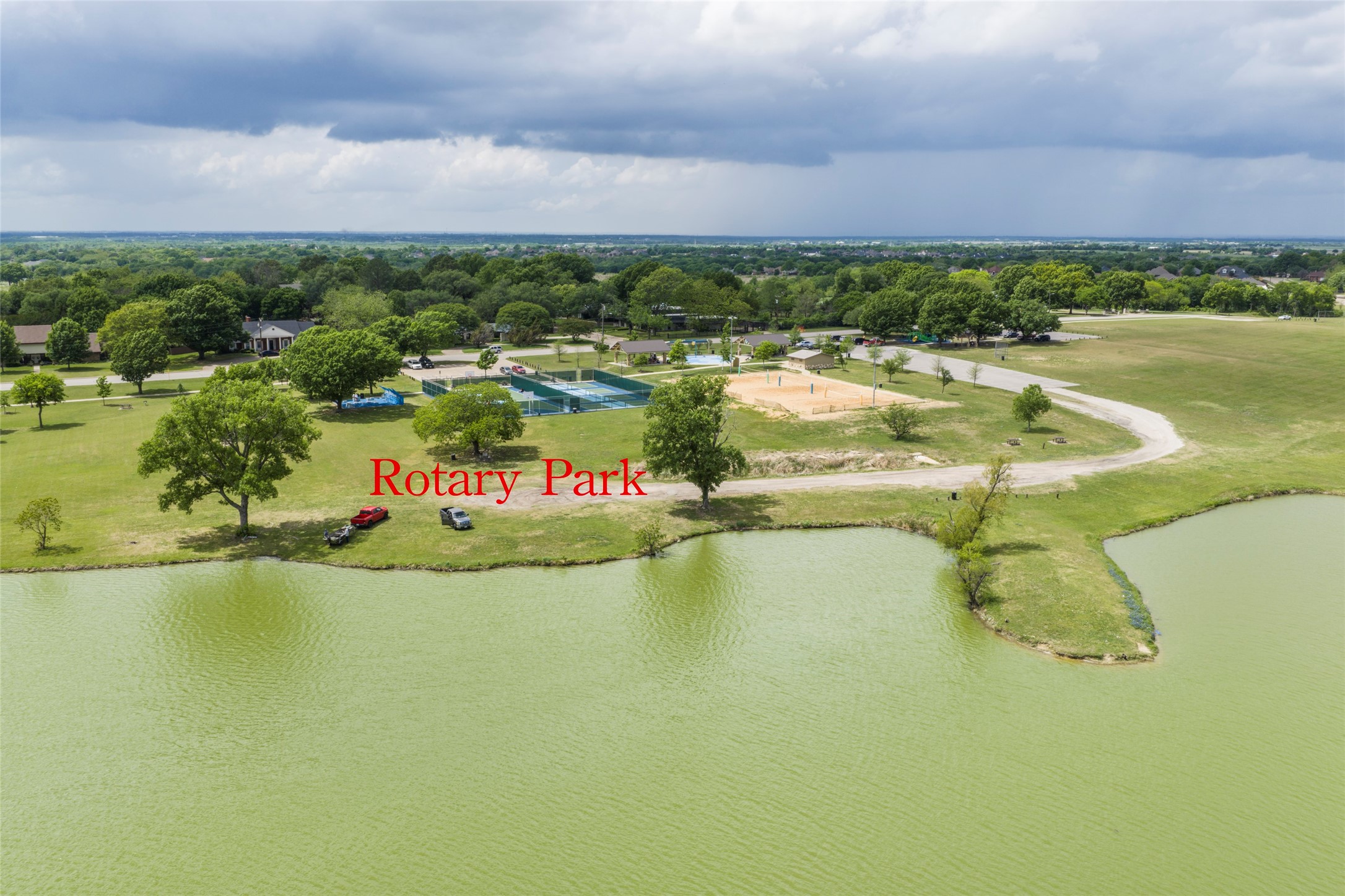 536 Lakeshore Drive Ennis TX 75119