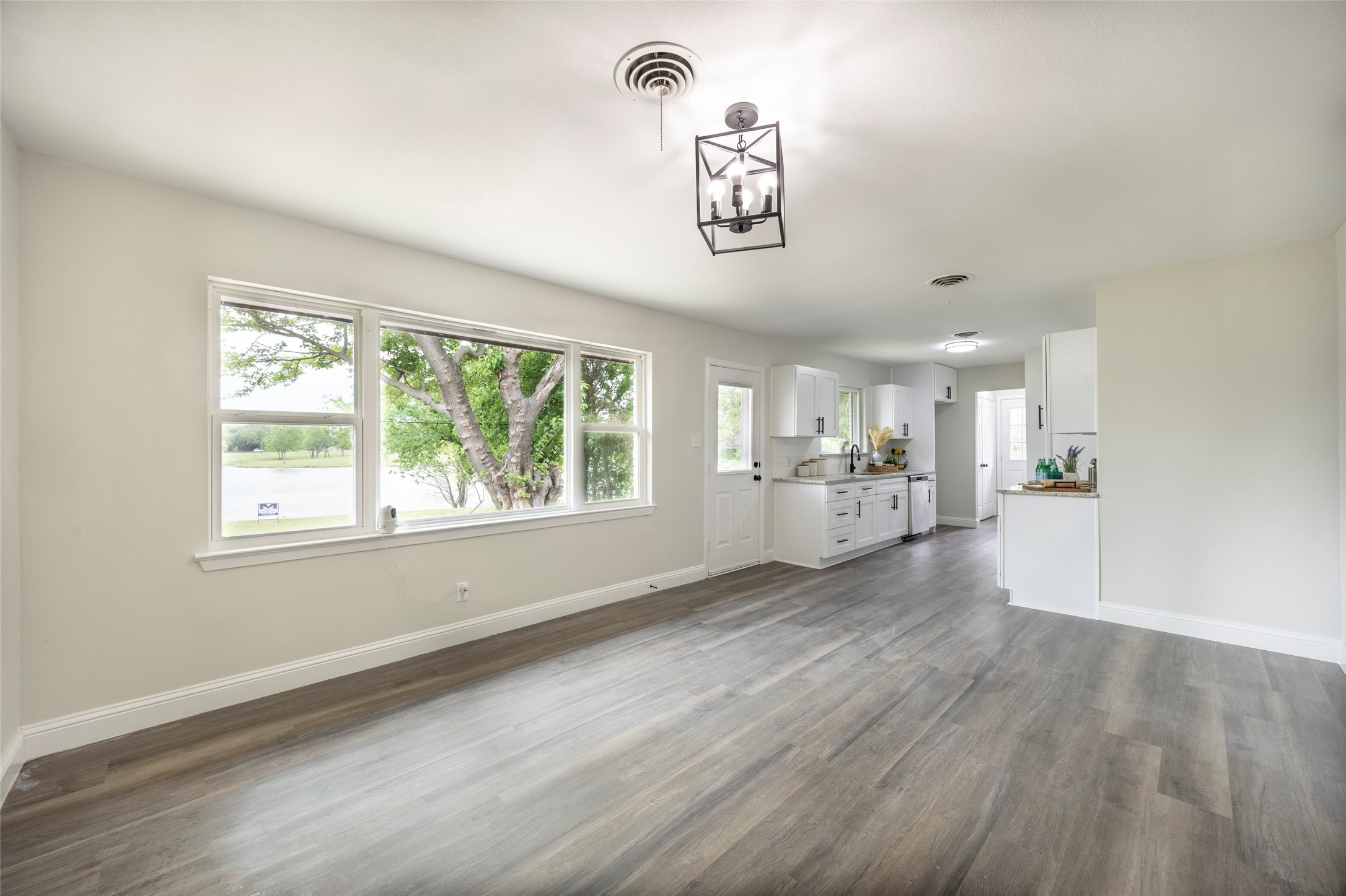 536 Lakeshore Drive Ennis TX 75119