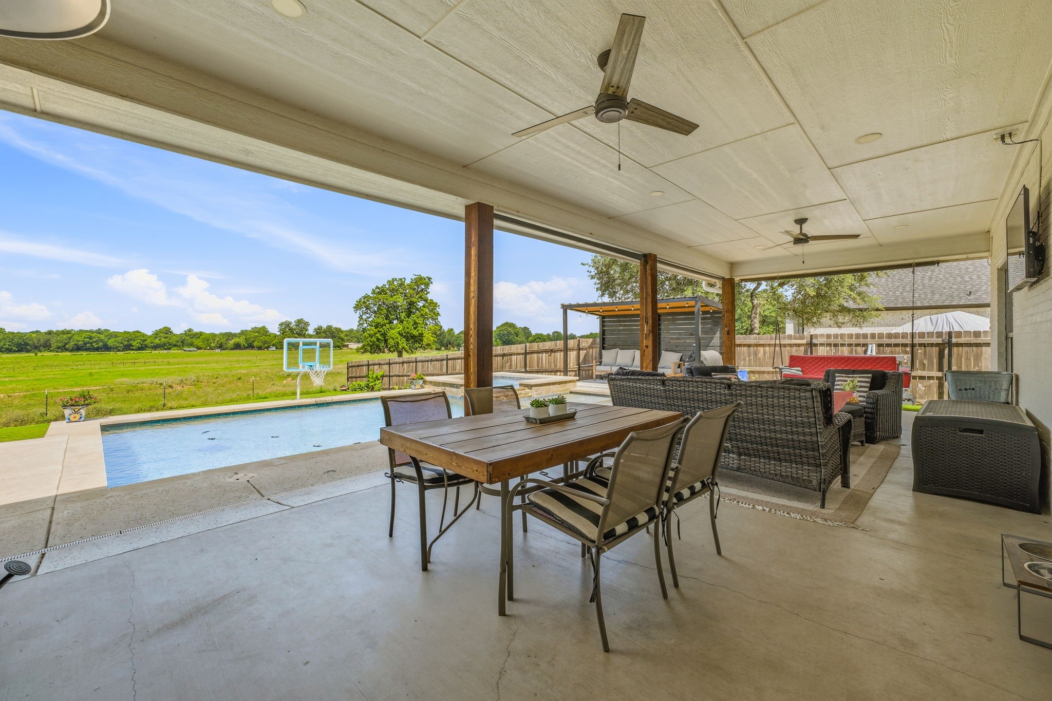 190 Blue Ribbon Lane Stephenville TX 76401