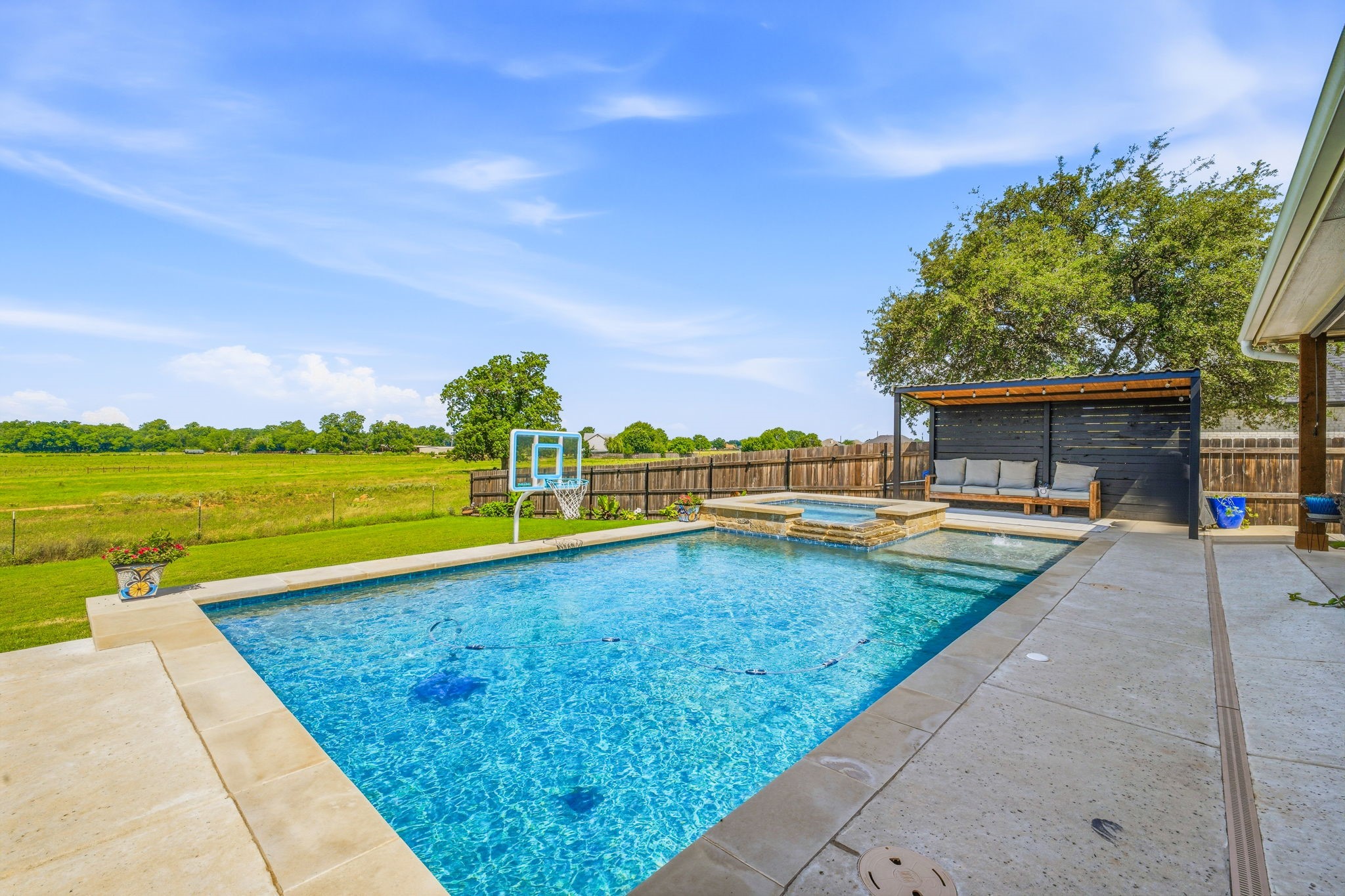 190 Blue Ribbon Lane Stephenville TX 76401
