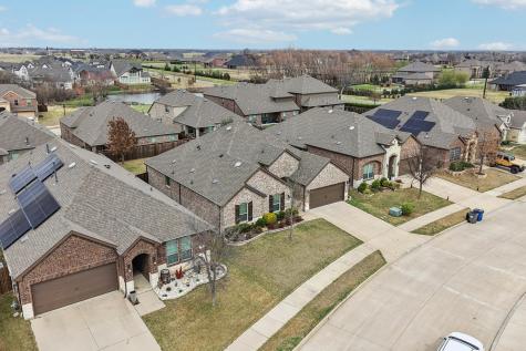 1718 Tumbleweed Court Celina TX 75009