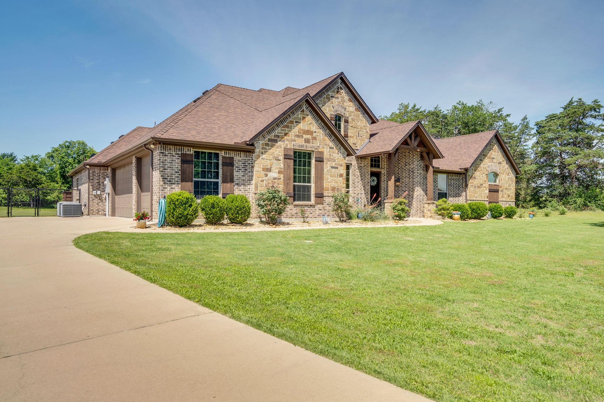140 Taylor Ridge Drive Waxahachie TX 75167
