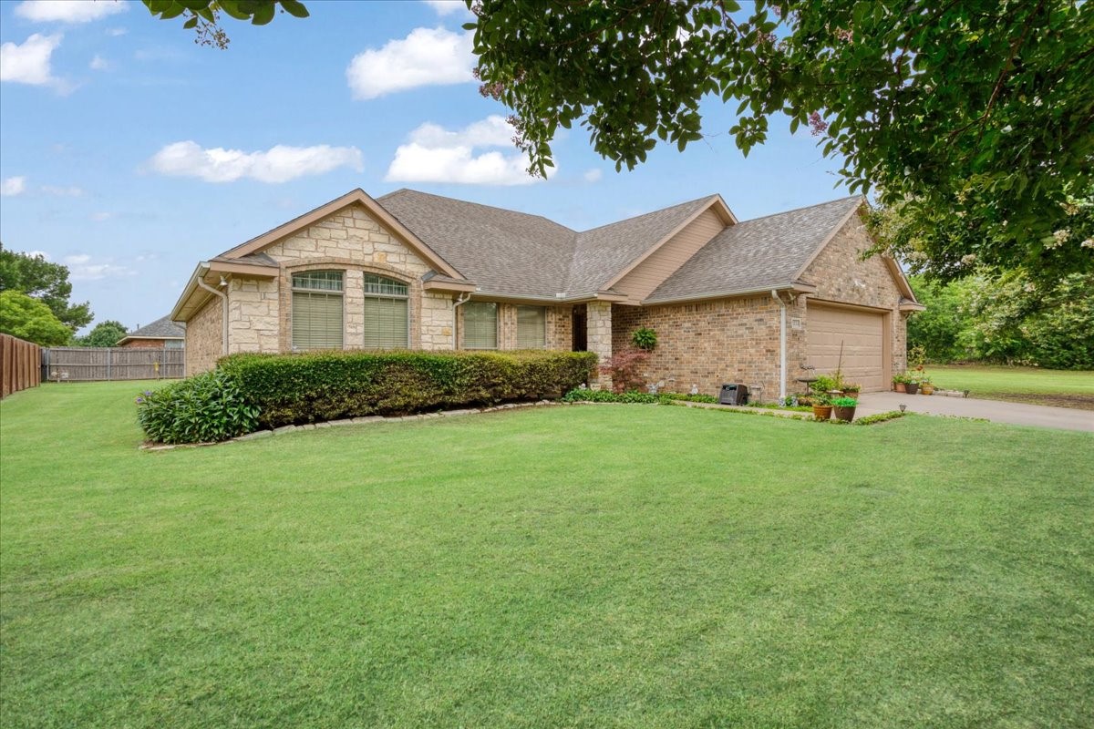 2215 Albert Broadfoot Street Bonham TX 75418