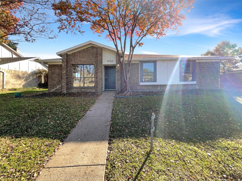 1722 Clarendon Drive Lewisville TX 75067
