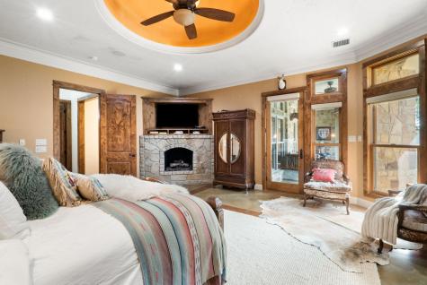 142 Wood Oak Trail Weatherford TX 76088