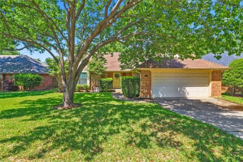 6108 Kingswood Drive Arlington TX 76001