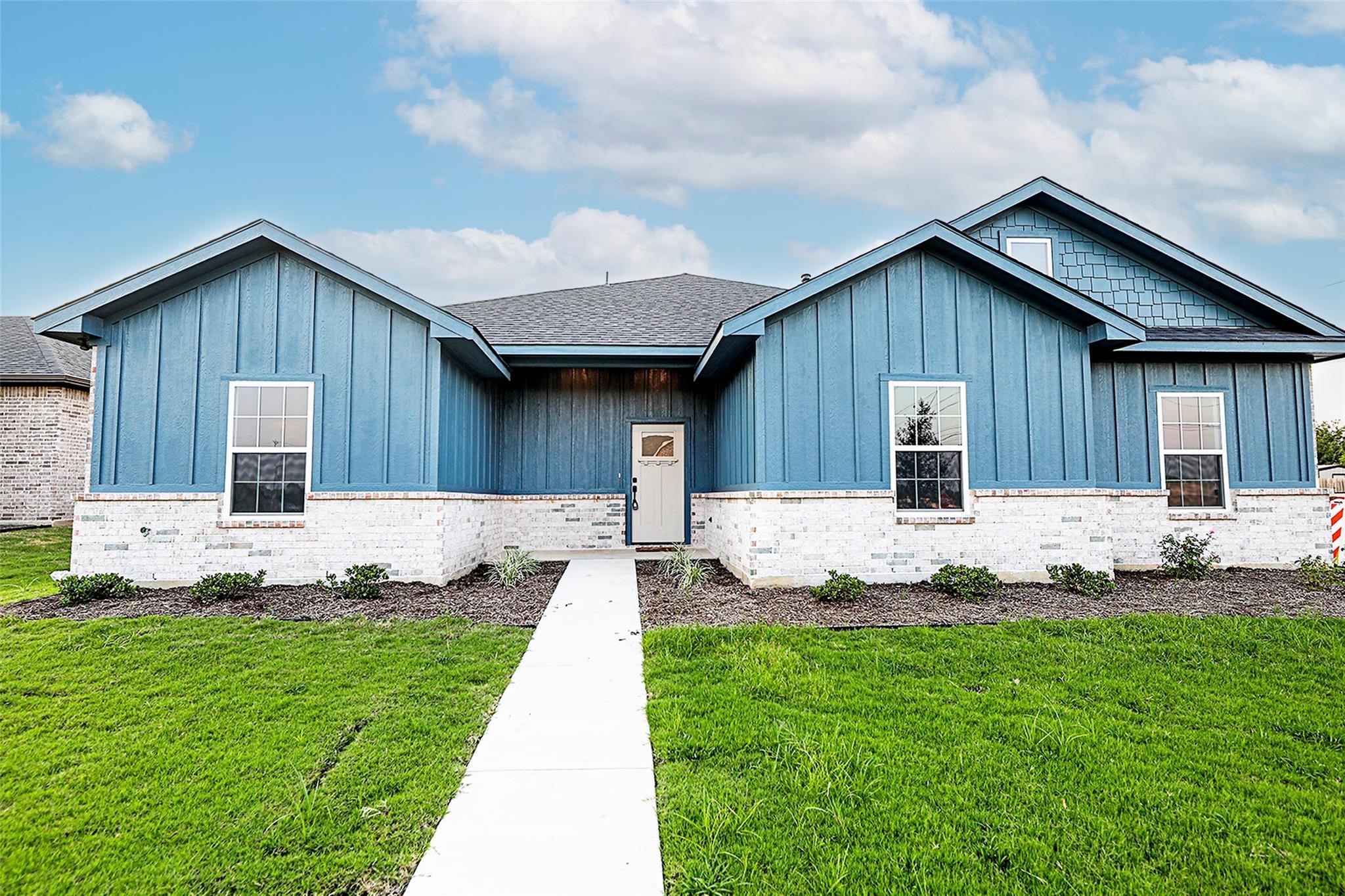 1412 Mason Street Bowie TX 76230