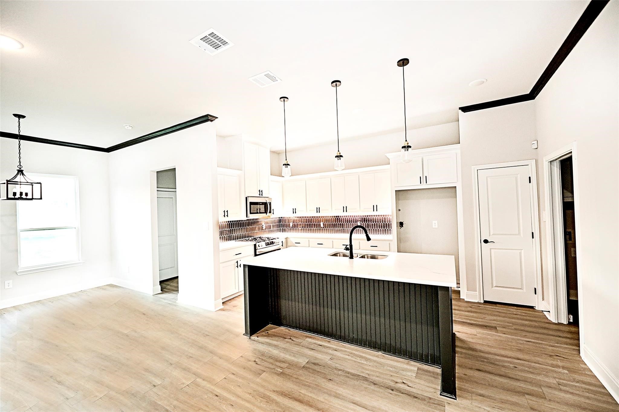 1412 Mason Street Bowie TX 76230