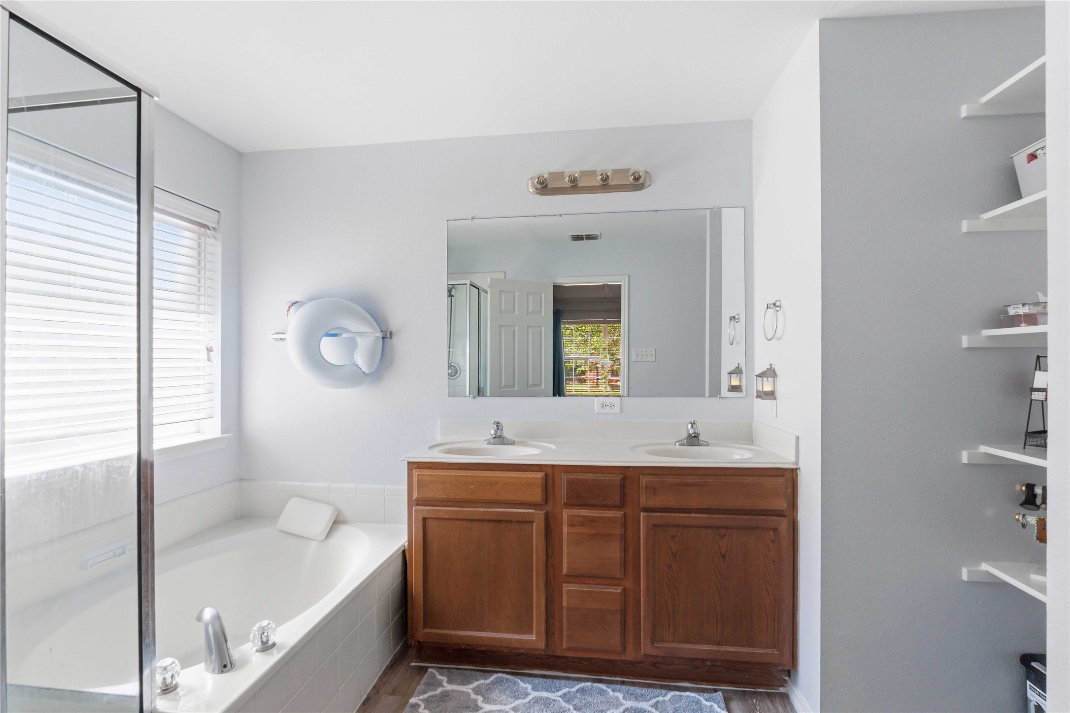 1838 Sierra Trail Lancaster TX 75146