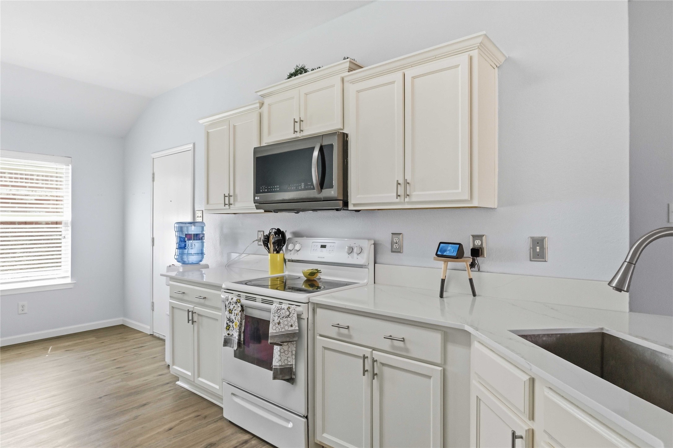 1838 Sierra Trail Lancaster TX 75146