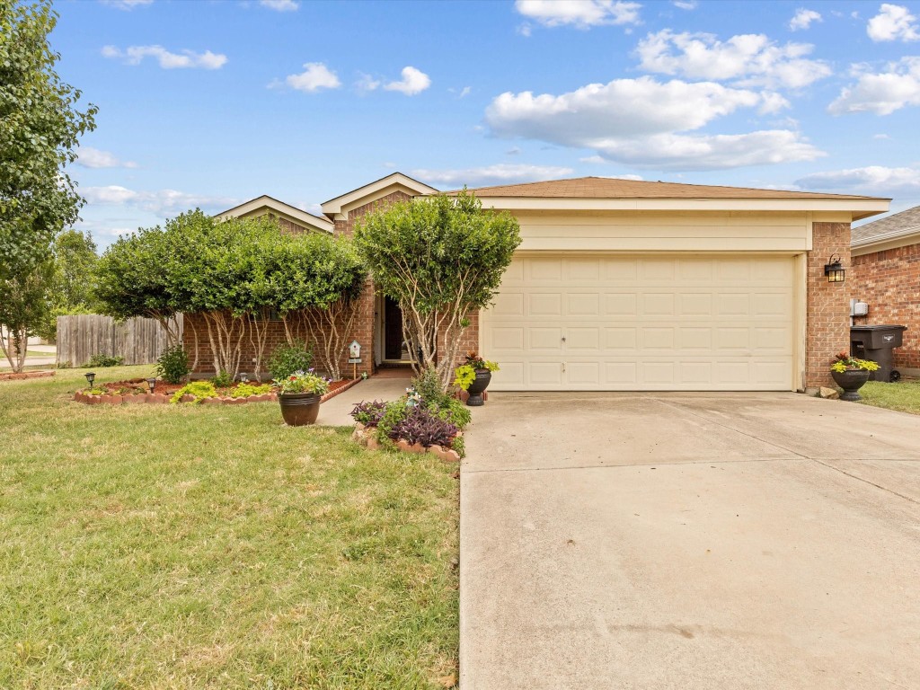 1001 Mckavett Drive Fort Worth TX 76140