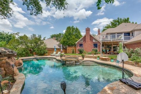 6509 Barclay Lane Garland TX 75044