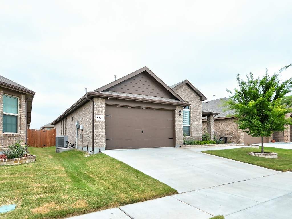 6904 Helm Lane Fort Worth TX 76179
