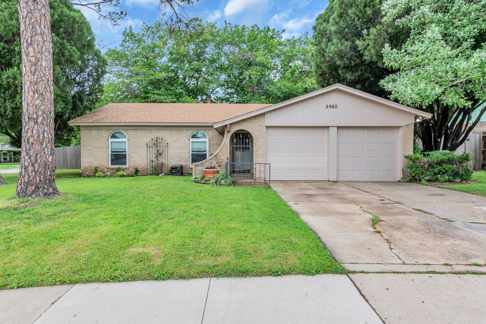 5960 Richard Drive Watauga TX 76148