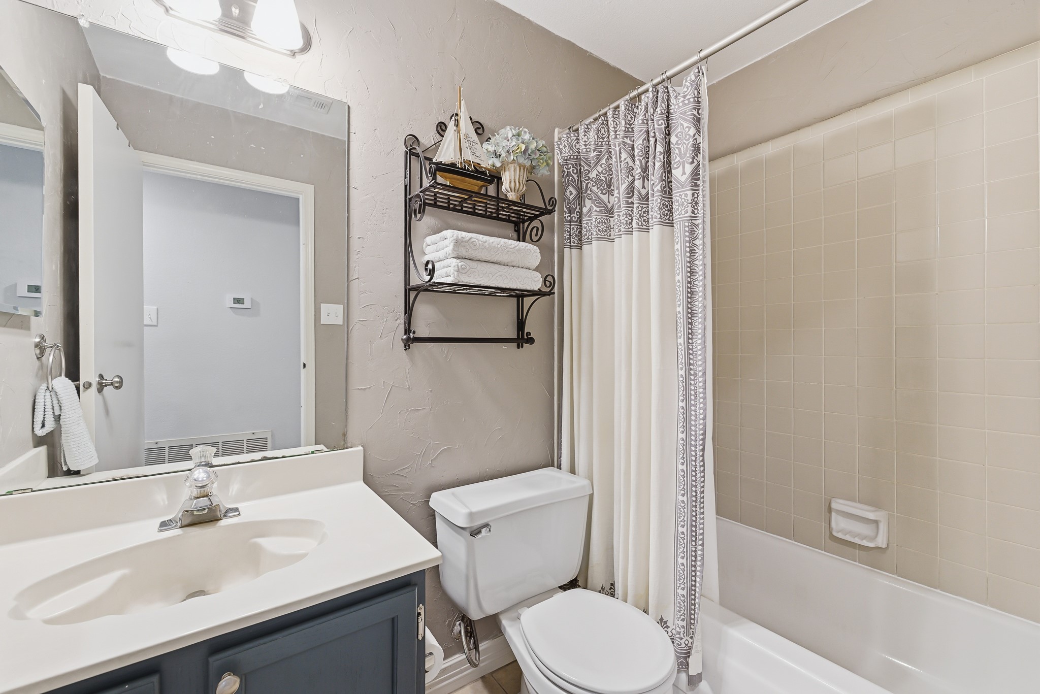 1814 Leafwood Court Grapevine TX 76051