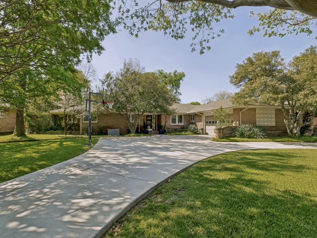 5832 Meadowcrest Drive Dallas TX 75230