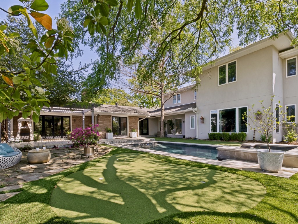 5832 Meadowcrest Drive Dallas TX 75230