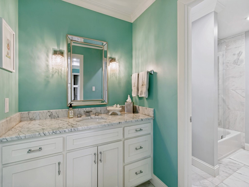 5832 Meadowcrest Drive Dallas TX 75230