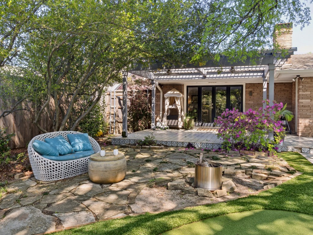 5832 Meadowcrest Drive Dallas TX 75230