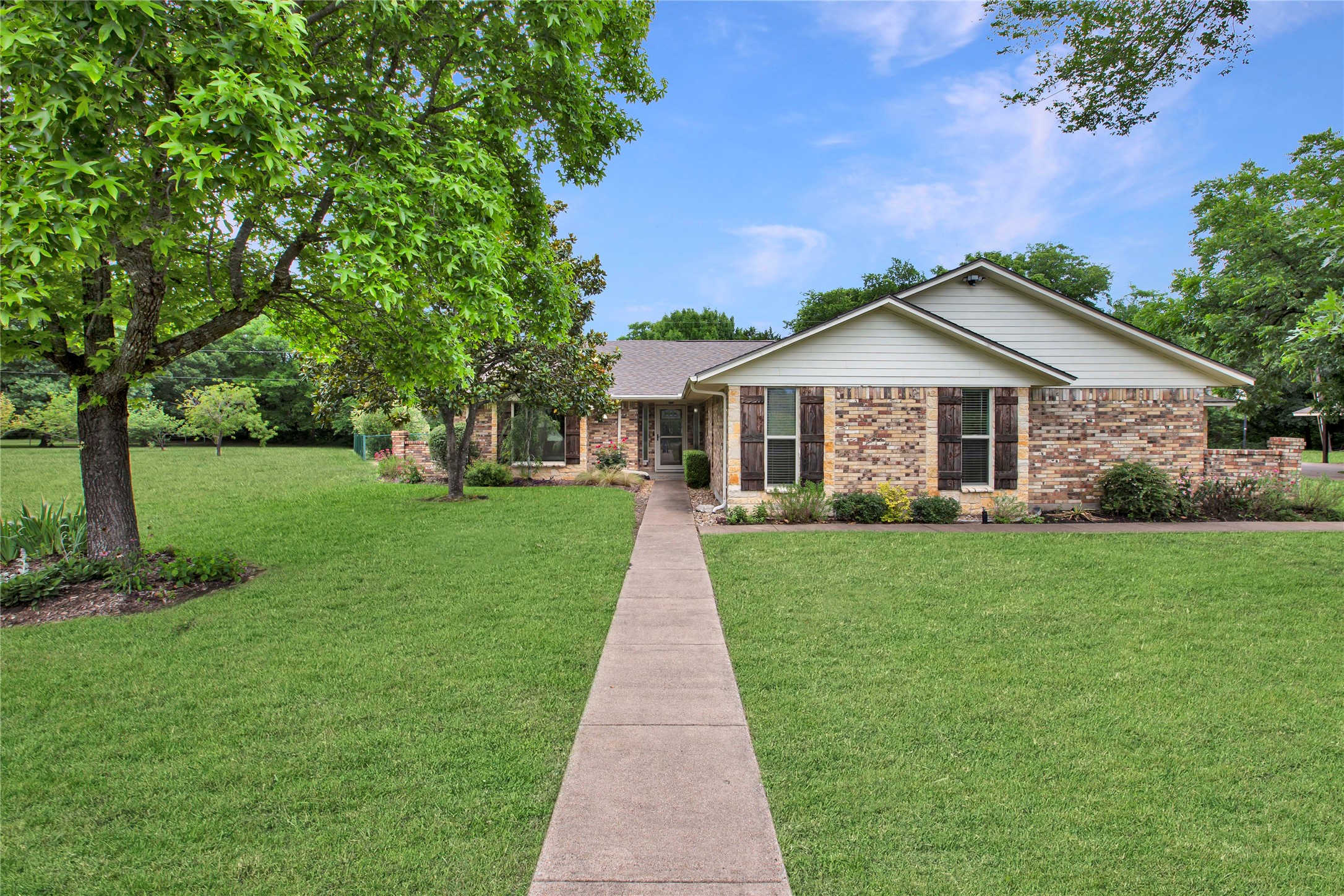 107 Oak Creek Lane Ovilla TX 75154