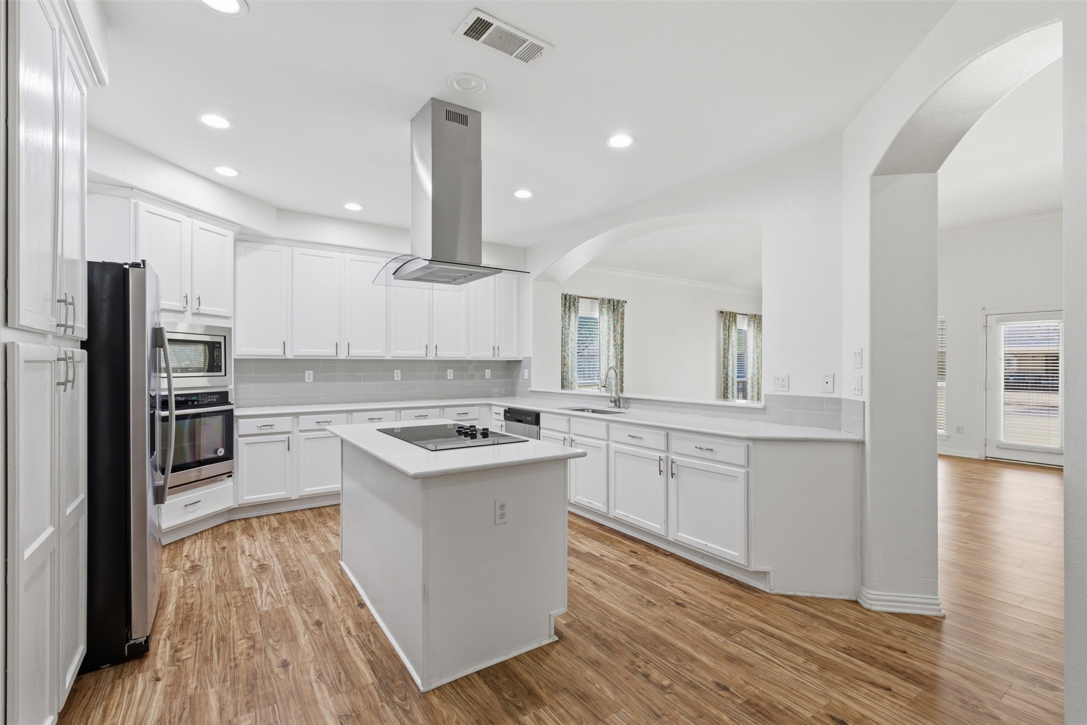 8925 Crestview Drive Denton TX 76207
