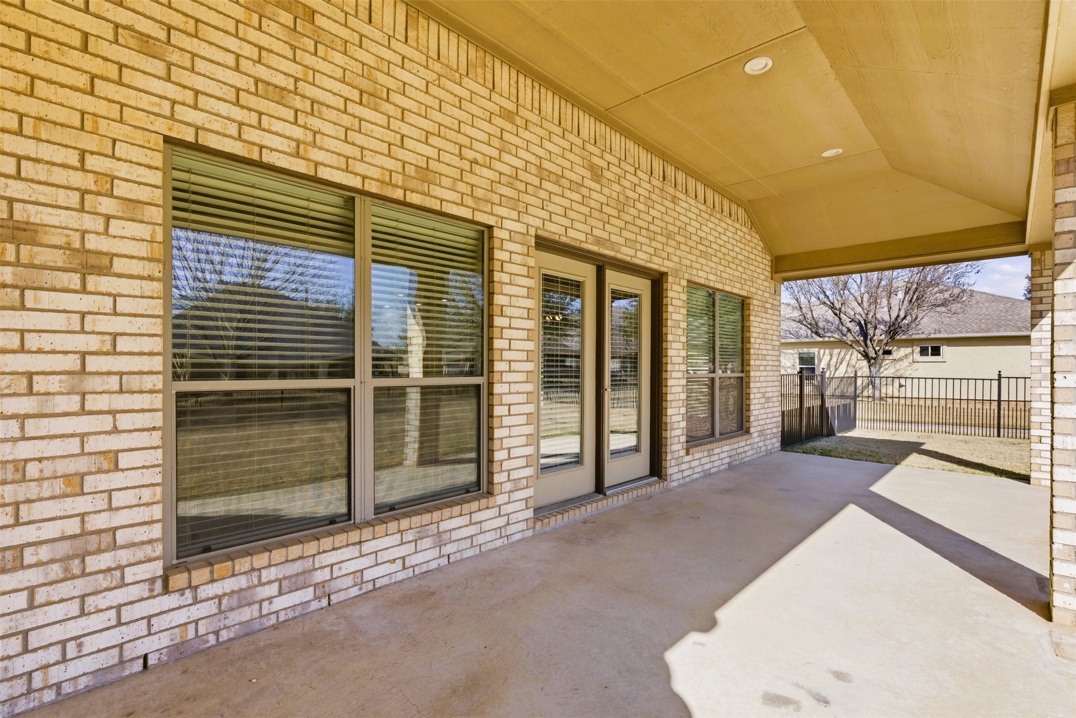 8925 Crestview Drive Denton TX 76207