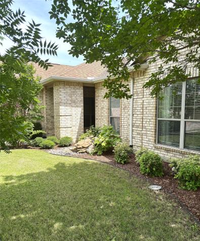 8925 Crestview Drive Denton TX 76207