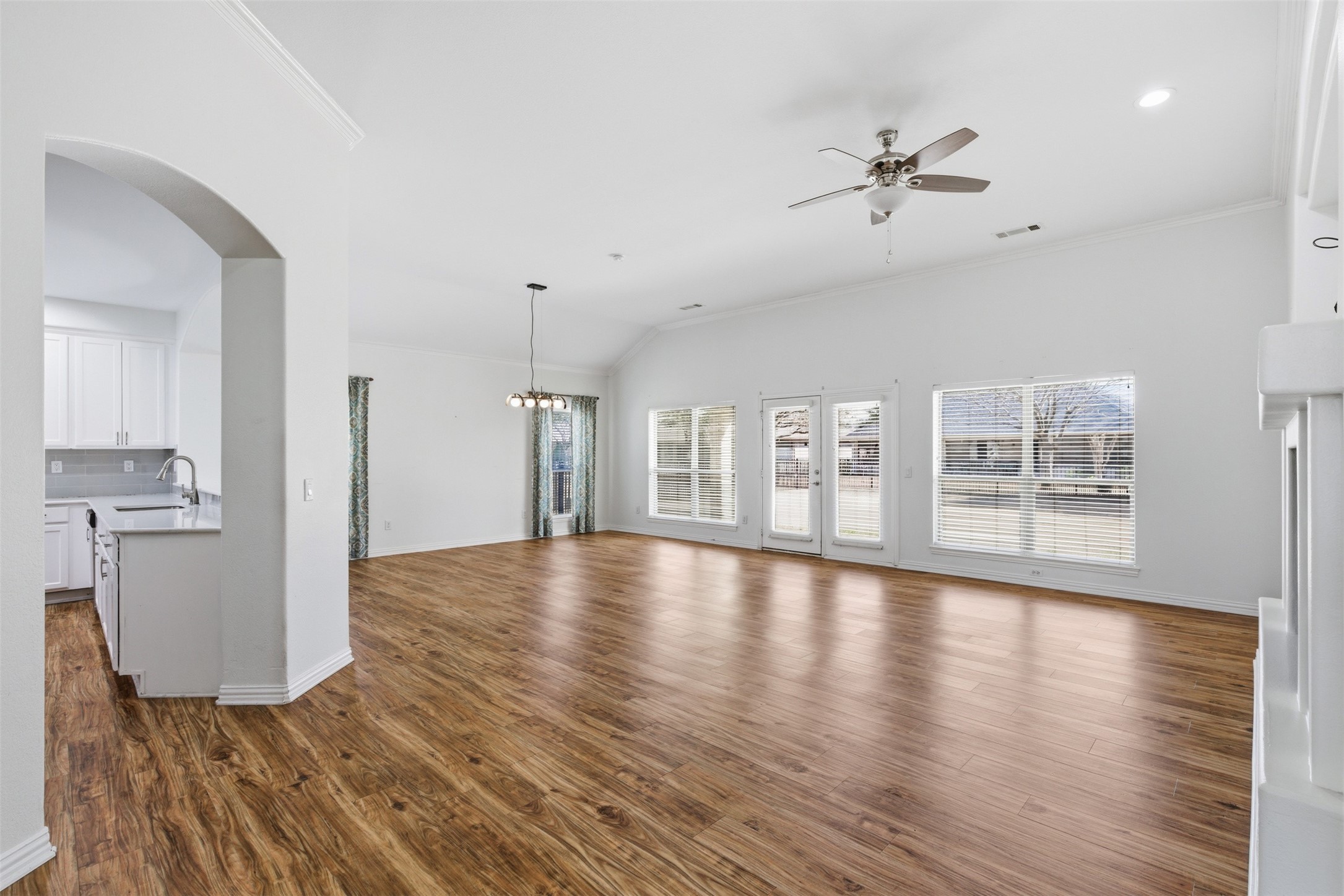 8925 Crestview Drive Denton TX 76207