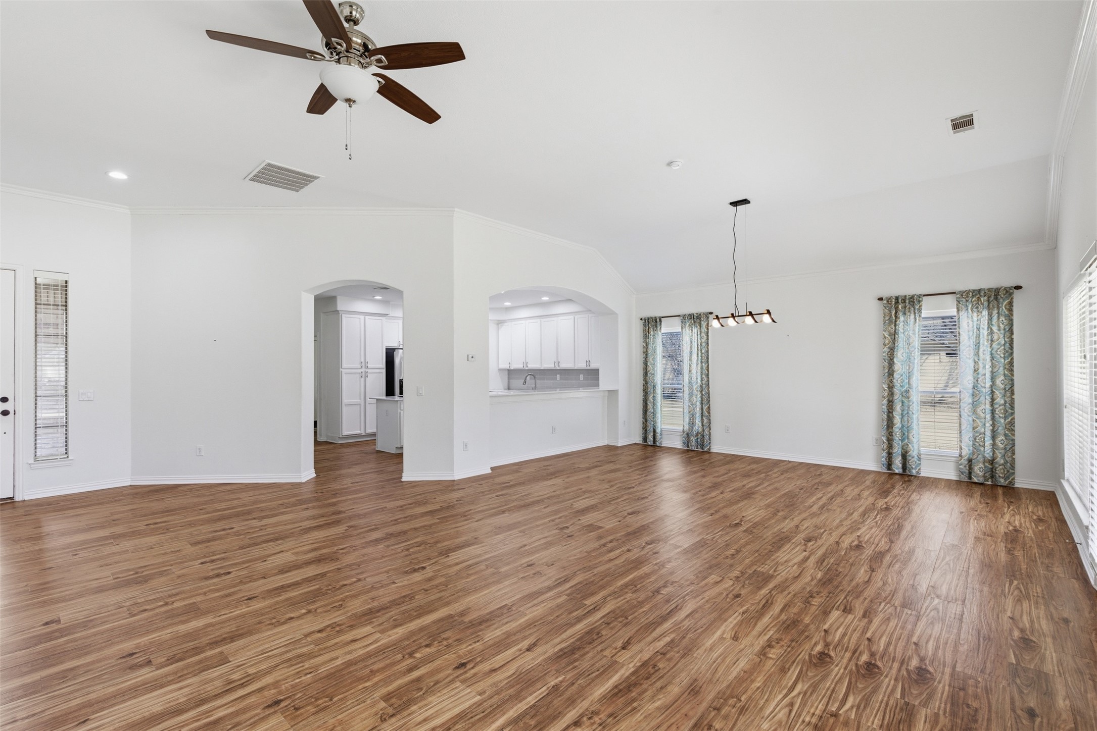 8925 Crestview Drive Denton TX 76207