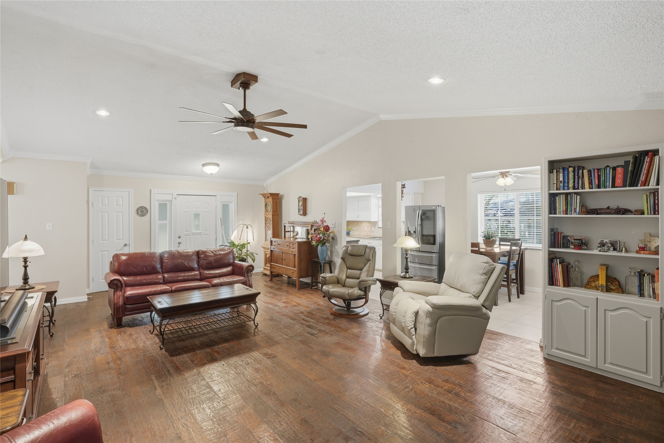 2001 Statler Drive Carrollton TX 75007