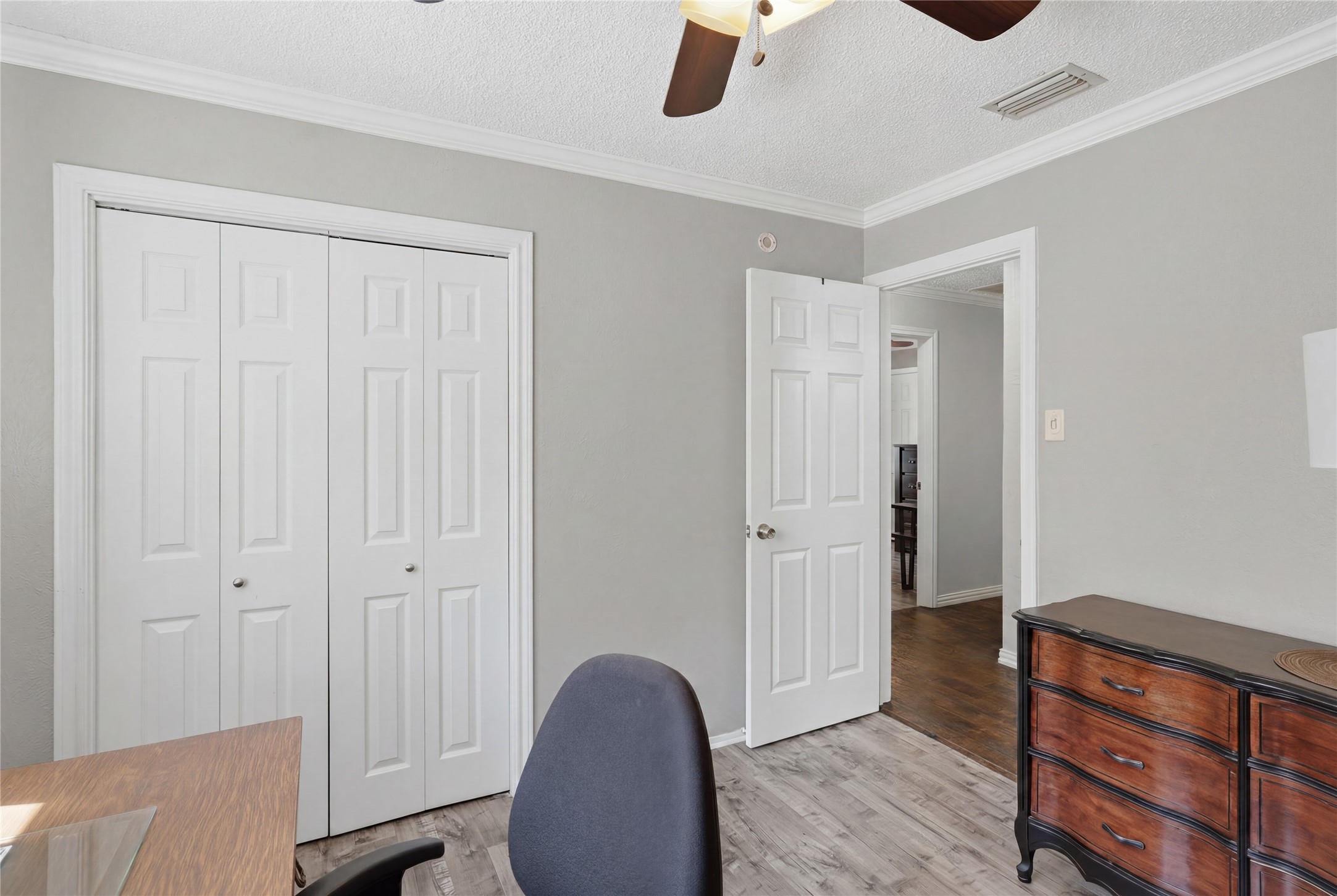 2001 Statler Drive Carrollton TX 75007