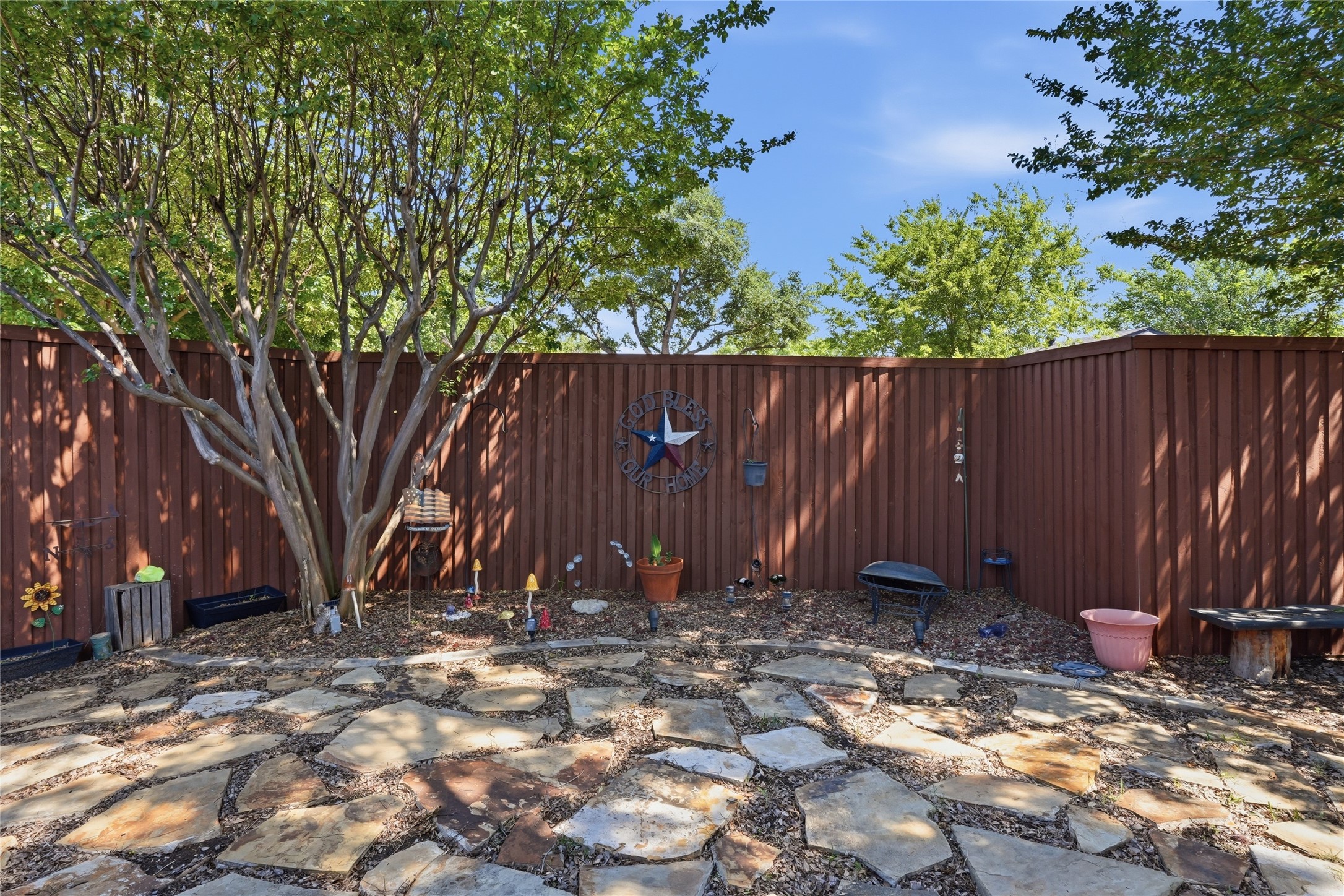 2001 Statler Drive Carrollton TX 75007