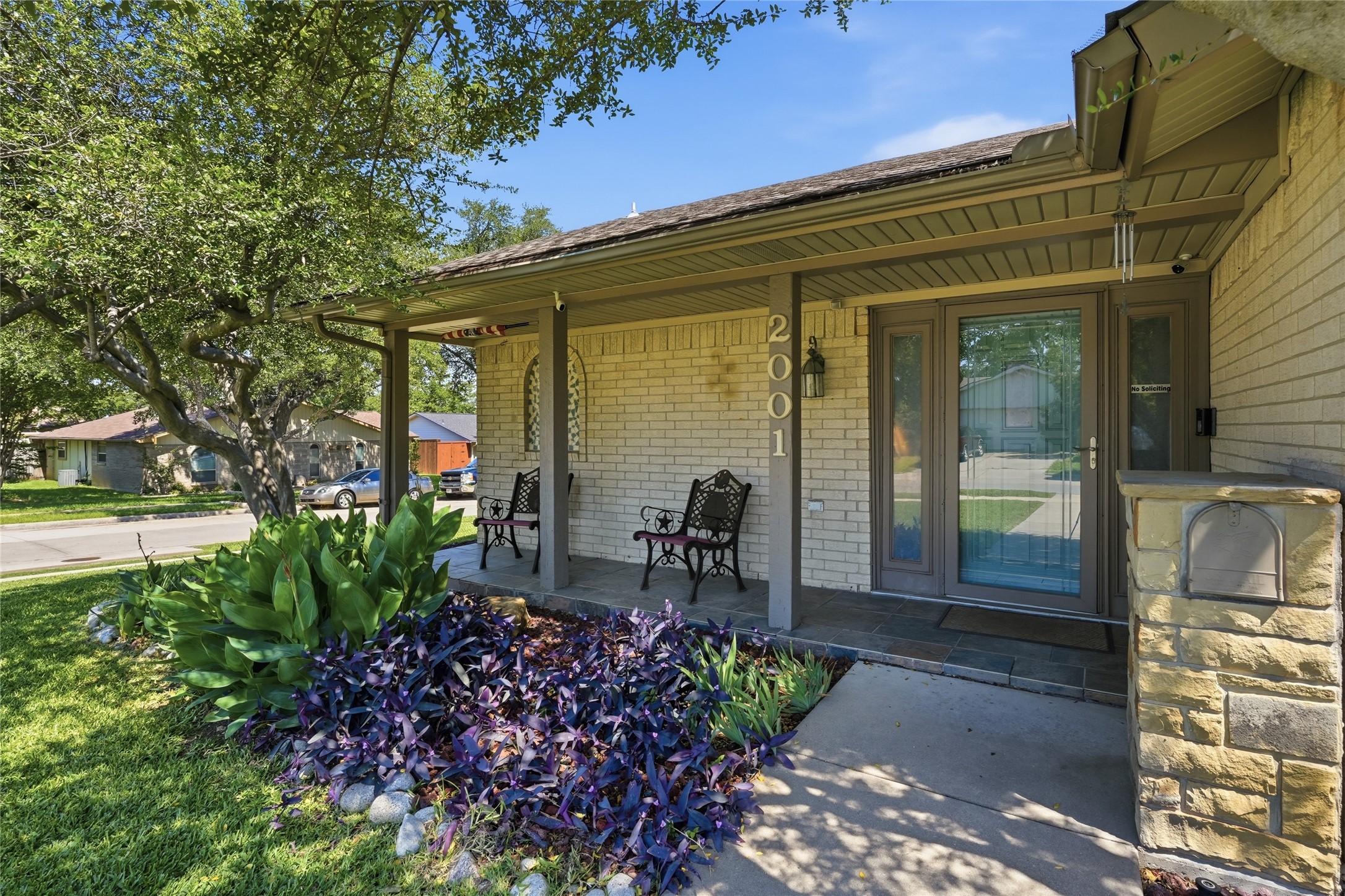 2001 Statler Drive Carrollton TX 75007