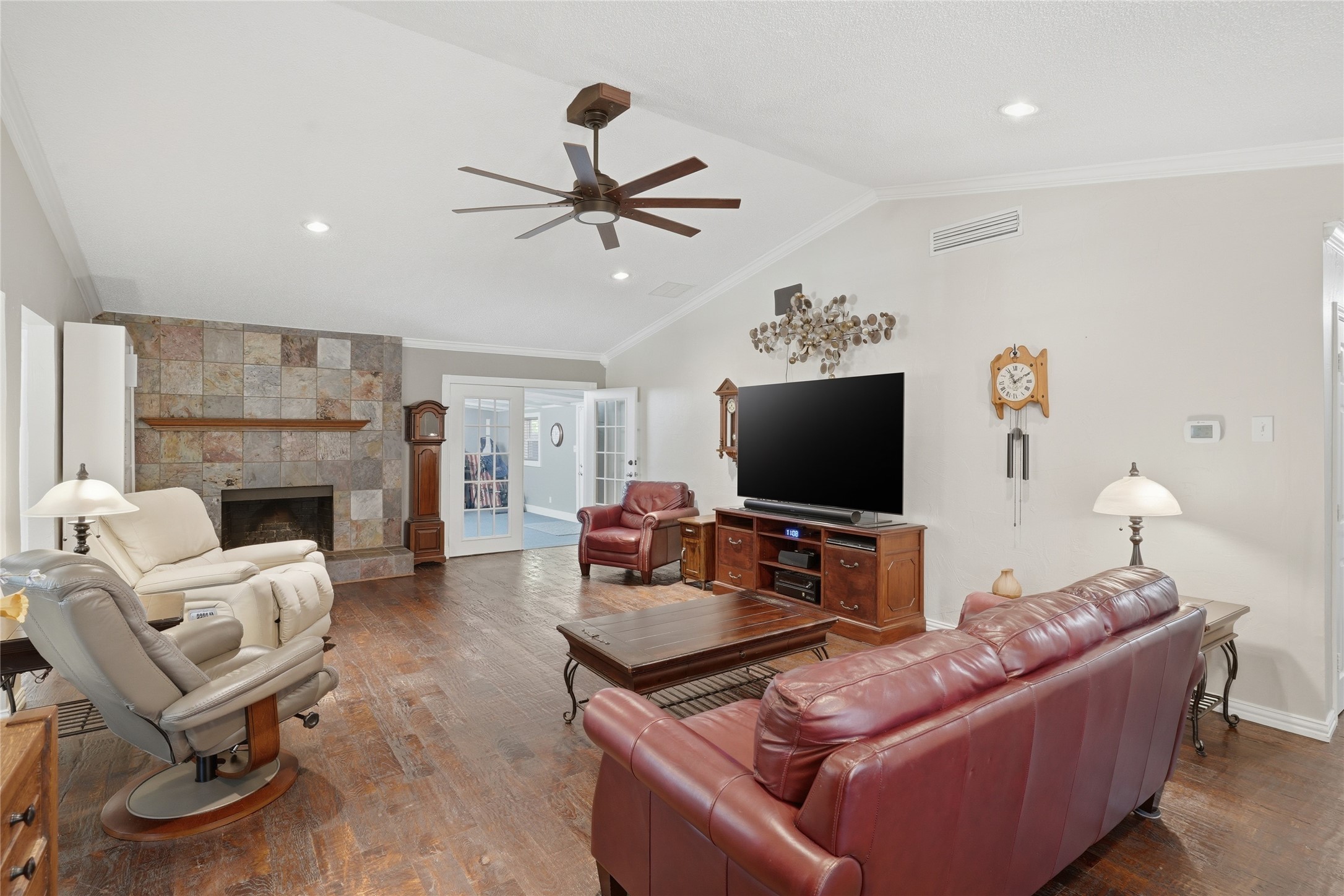 2001 Statler Drive Carrollton TX 75007