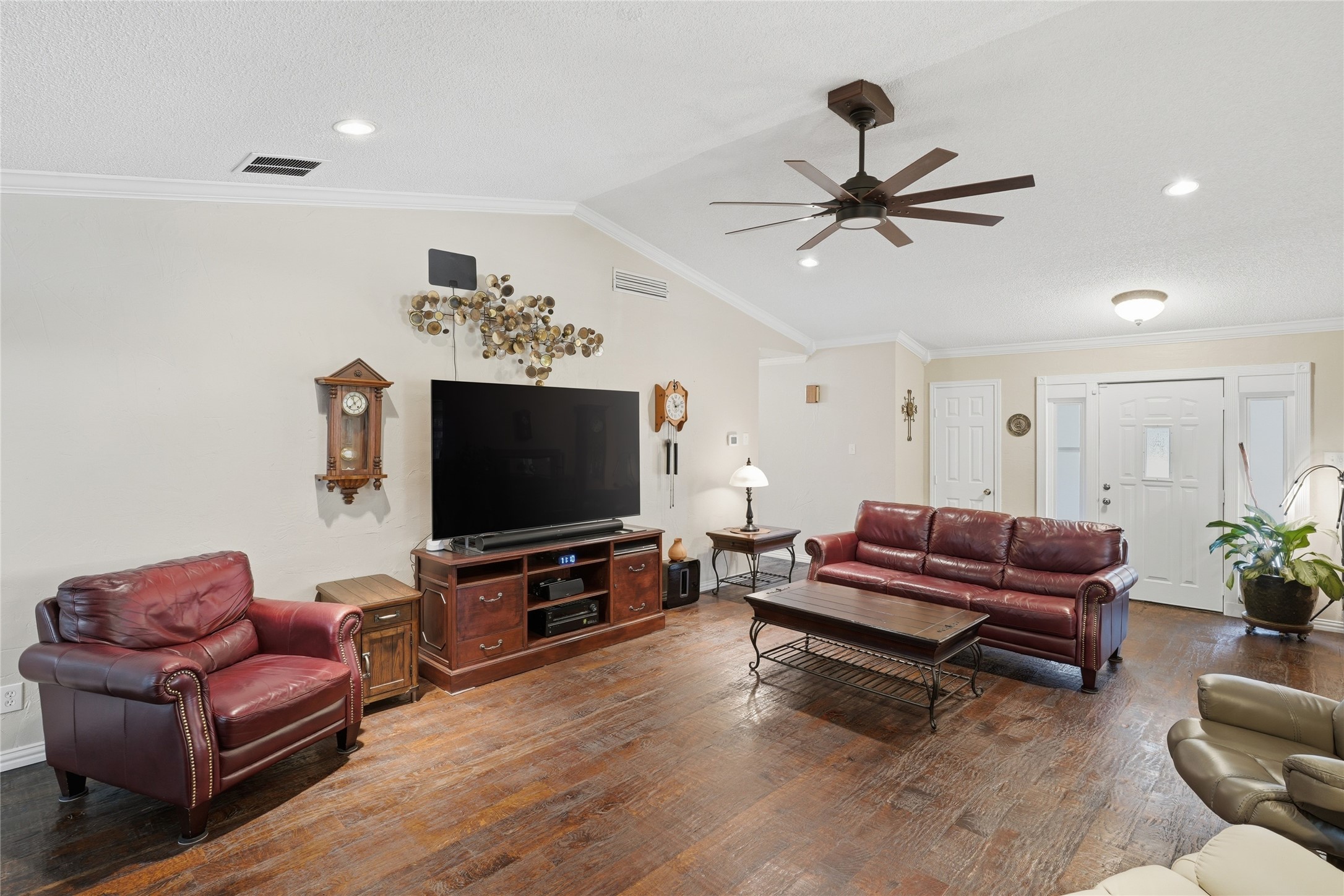 2001 Statler Drive Carrollton TX 75007