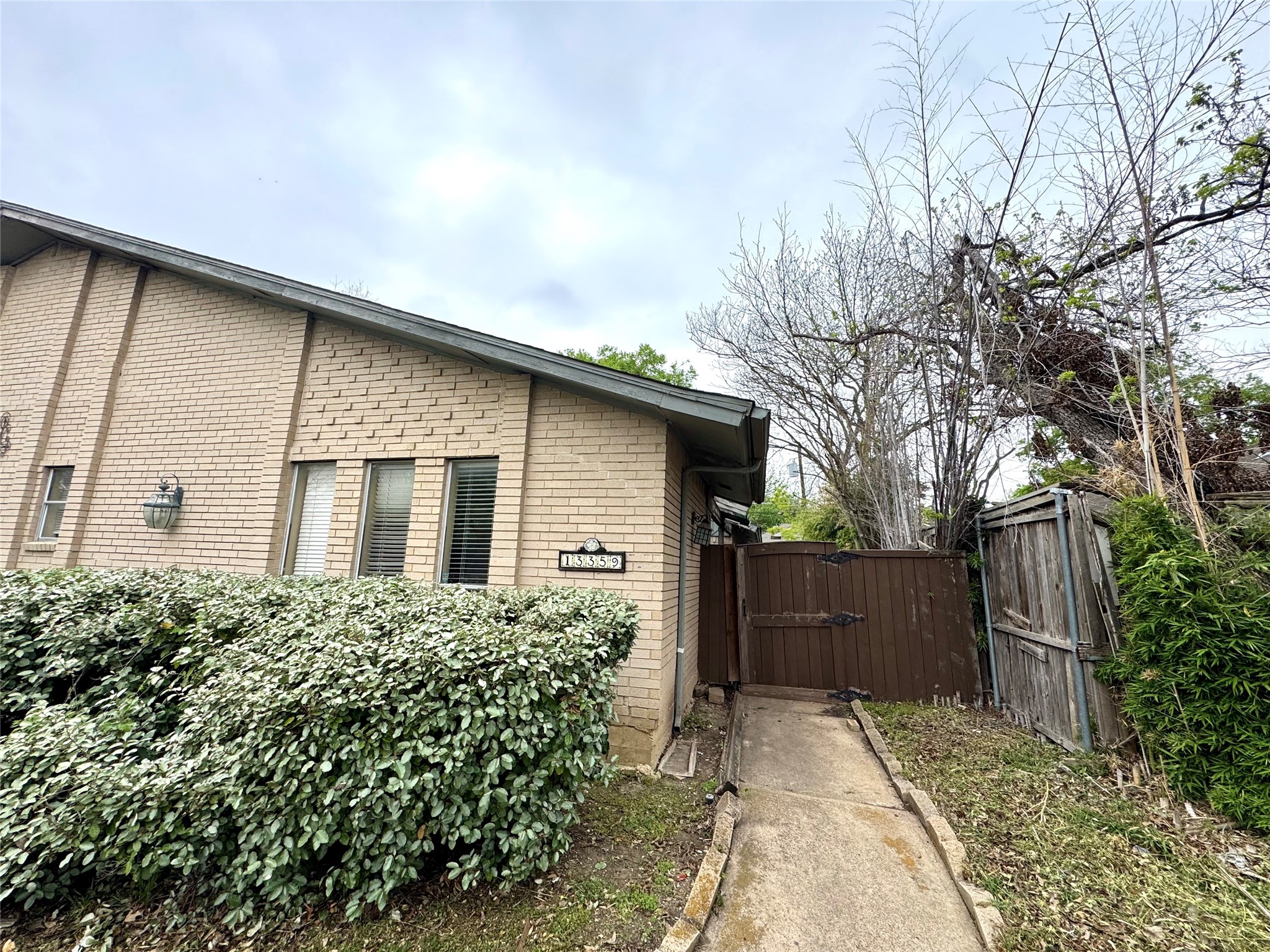 13357 Kit Lane Dallas TX 75240