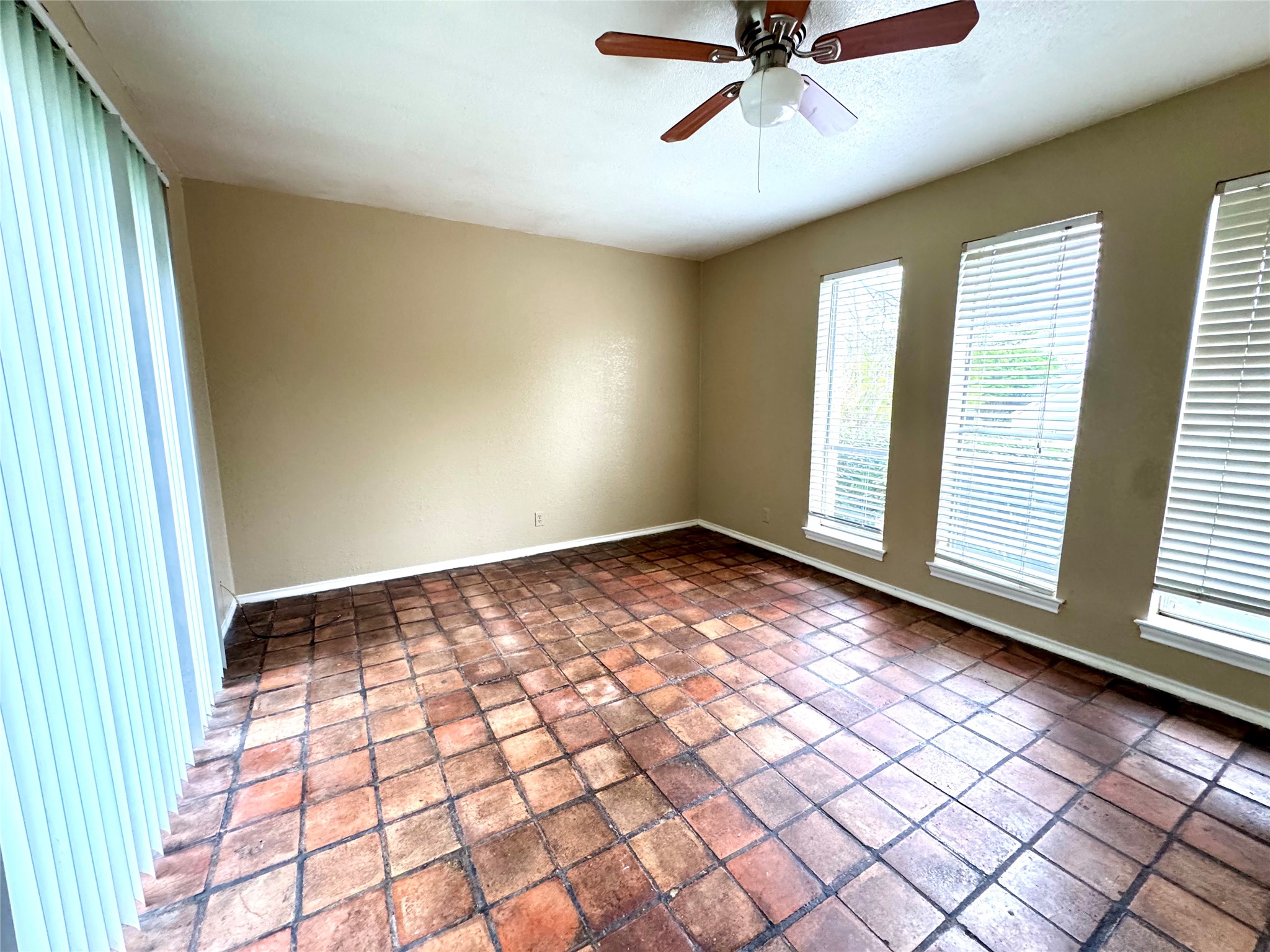 13357 Kit Lane Dallas TX 75240